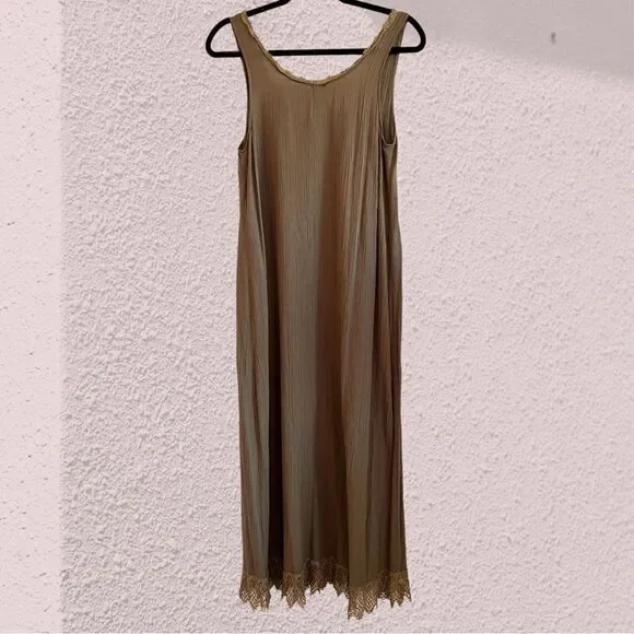 Vintage 70s/80s crinkle fabric sage green midi dress lace hem - Picture 8 of 10